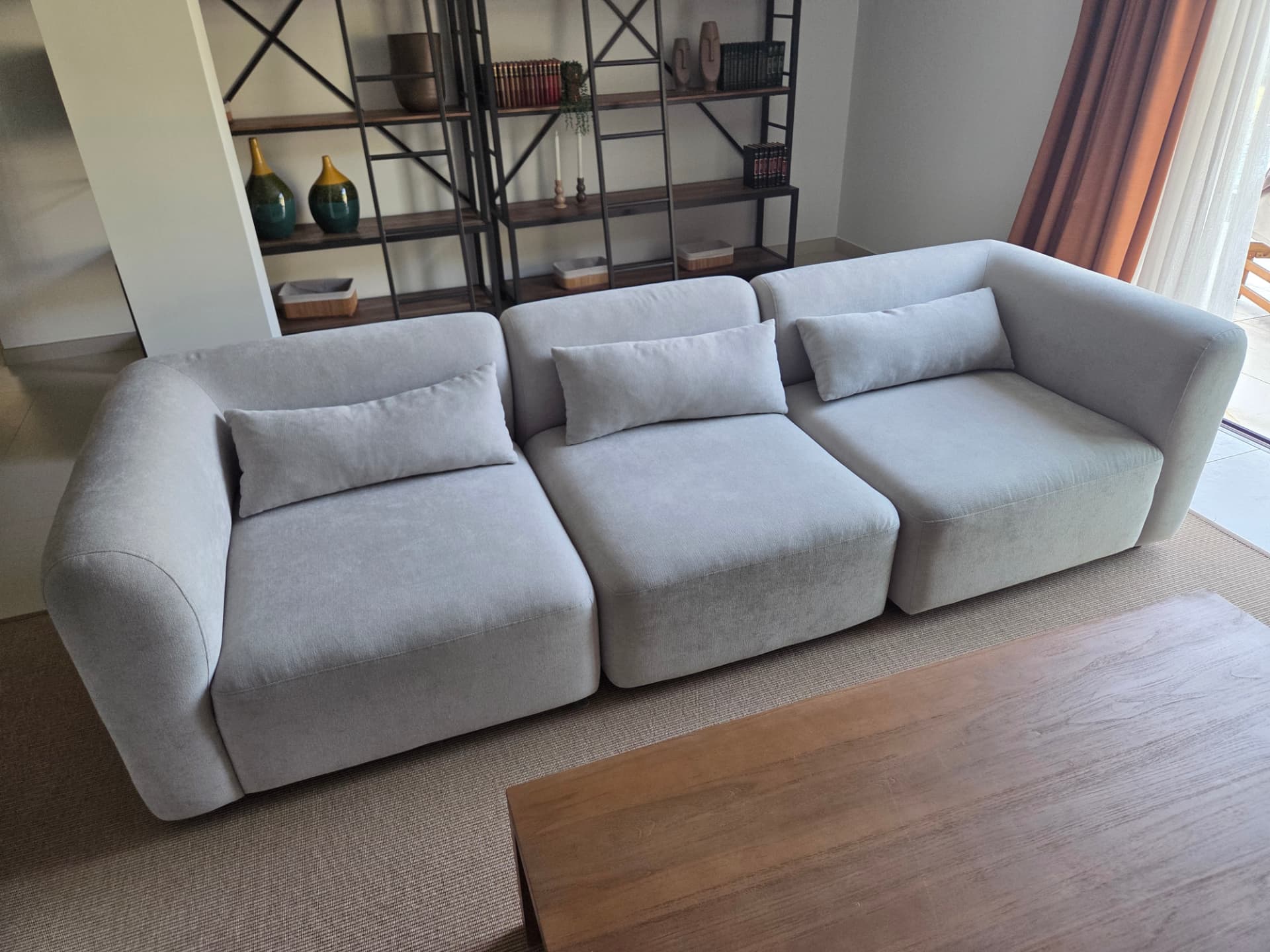 Zetel met losse elementen na de reiniging